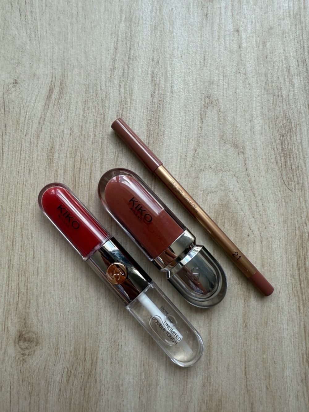 Kiko Lip liner + lipstick + lipgloss bundle